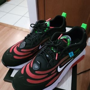 Nike Air Max ExoSense Size 12